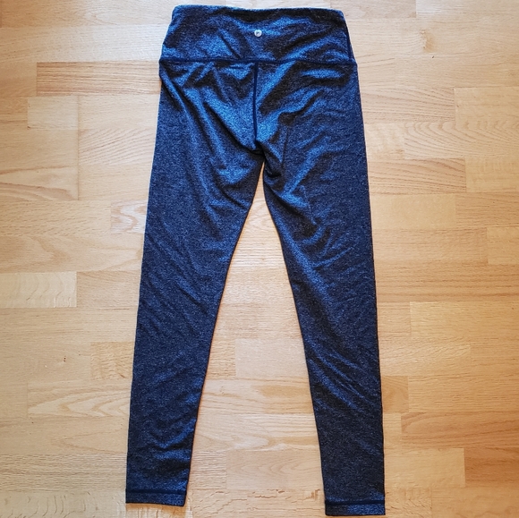 90° by Reflex Leggings - Picture 3 of 6